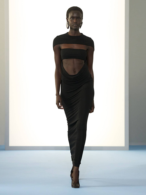 その他 RUNWAY MAY Fall Winter 2026 Runway Show: Dynamic Essentiality | Sportmax
